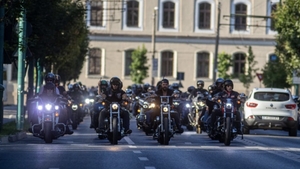 Peste 250 de motocicliști i-au adus un ultim omagiu lui Nicu Covaci pe străzile din Timișoara: „Ne-a învăţat să ne iubim oraşul, să ne iubim ţara”