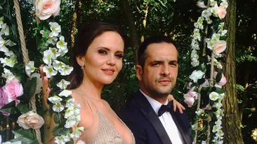 MĂDĂLIN IONESCU şi CRISTINA ŞIŞCANU, cei mai eleganţi naşi la nunta unui cântăreţ celebru! FOTO cu cei doi în „acţiune“