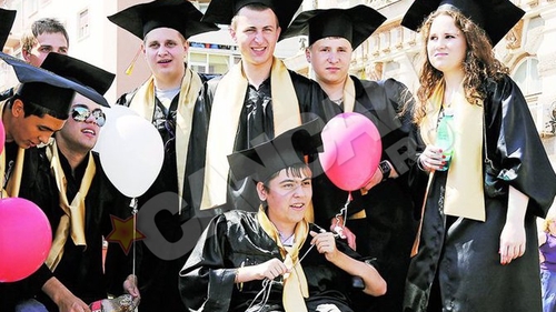 A luat BAC-ul din scaunul cu rotile