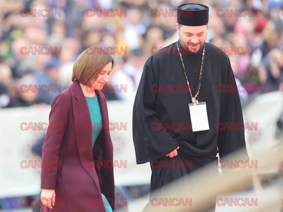Maia Sandu, la sfințirea Catedralei Neamului