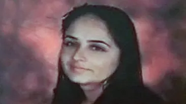 La priveghi mai ceva ca la Revelionul Artistilor. Manelistii se inghesuie sa cante pentru femeia moarta din cauza silicoanelor!