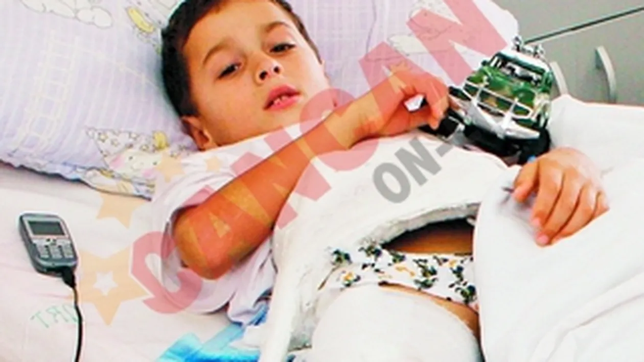 Ei il asteapta pe Mos Craciun in spital!