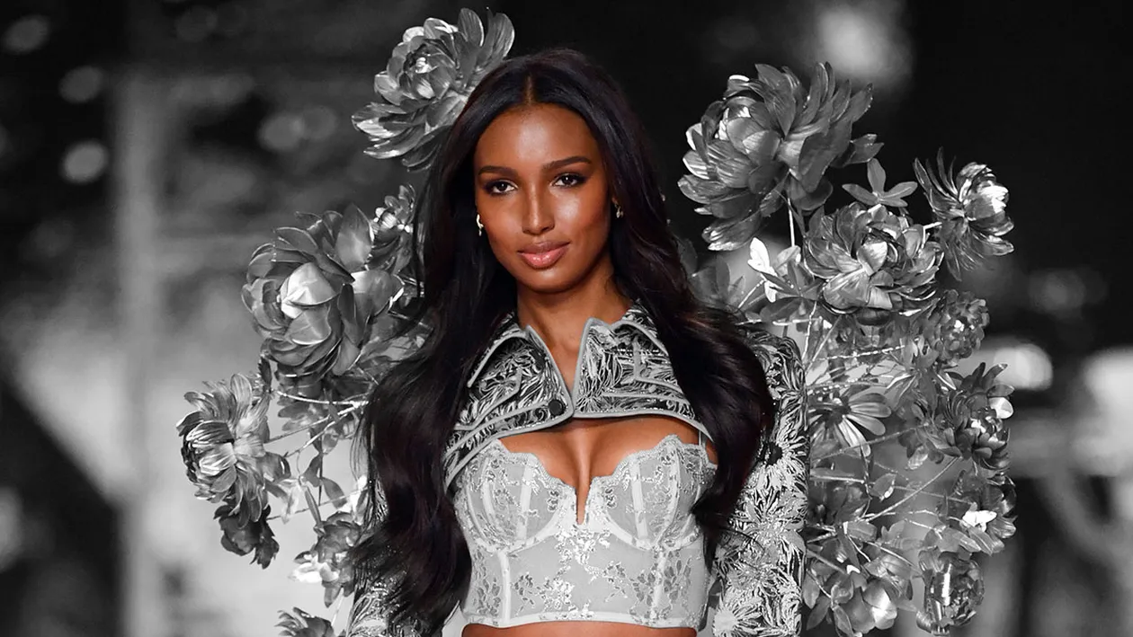 Fostul model Victoria's Secret, Jasmine Tookes, este însărcinată pentru prima oară