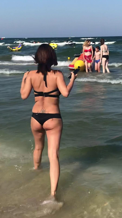 Andreea Antonescu a revenit pe litoral
