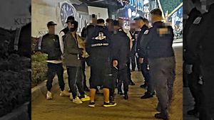 Au adus campioni la kickbox pentru a-i ține în frâu pe răufăcători. IREAL! Un mall din Capitală e terorizat de interlopi care cer taxe de protecție oamenilor de rând!
