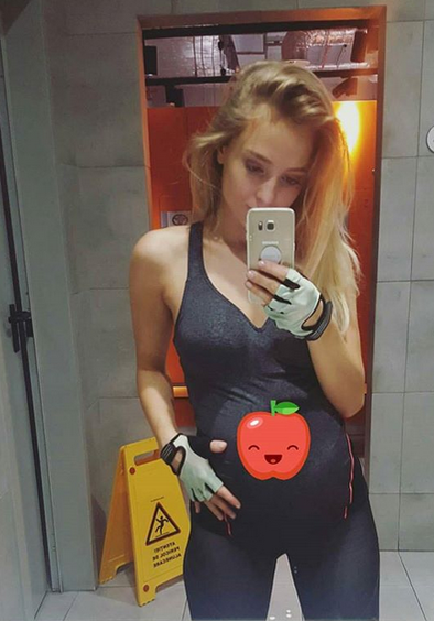 Oana Matache a născut