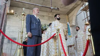 S-a sfințit biserica de 10 milioane de euro a lui Gigi Becali din Pipera. Imagini de la marele eveniment