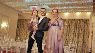 Oana Roman a terminat de redecorat locuinţa! Nu o să-ţi vină să crezi ce şi-a atârnat pe pereţi: ”Rezistă cam 15 ani si e viu!”