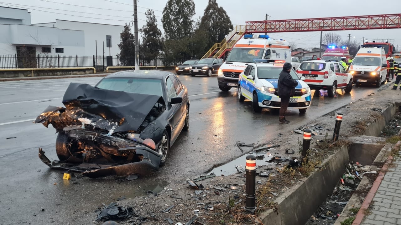 Tragedie în a doua zi de Crăciun, în Prahova. O femeie a murit, iar alte 4 persoane au ajuns la spital