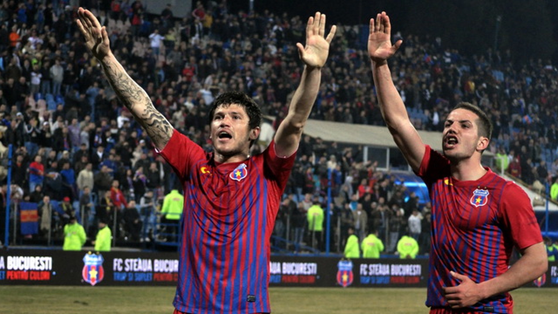 Cristi Tanase s-a facut de ras intr-un top al celor mai penibile tatuaje! E singurul fotbalist roman!
