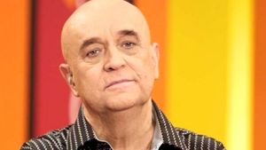 Cu ce probleme de sănătate se confrunta Benone Sinulescu. “Trebuia operat urgent!” Fostul impresar al artistului trăgea un semnal de alarmă încă din iulie