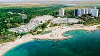 Litoralul românesc, gol în plin sezon estival! Proprietarii disperaţi încep să își scoată hotelurile și terasele la vânzare