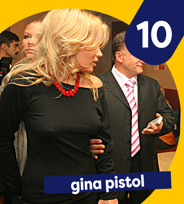 Top 40 sexy-vedete care nu poartă sutien pe stradă