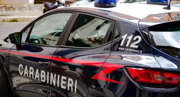 O româncă de 20 de ani a comis-o grav în Italia! Acuzată că seda bătrâni, apoi le fura banii