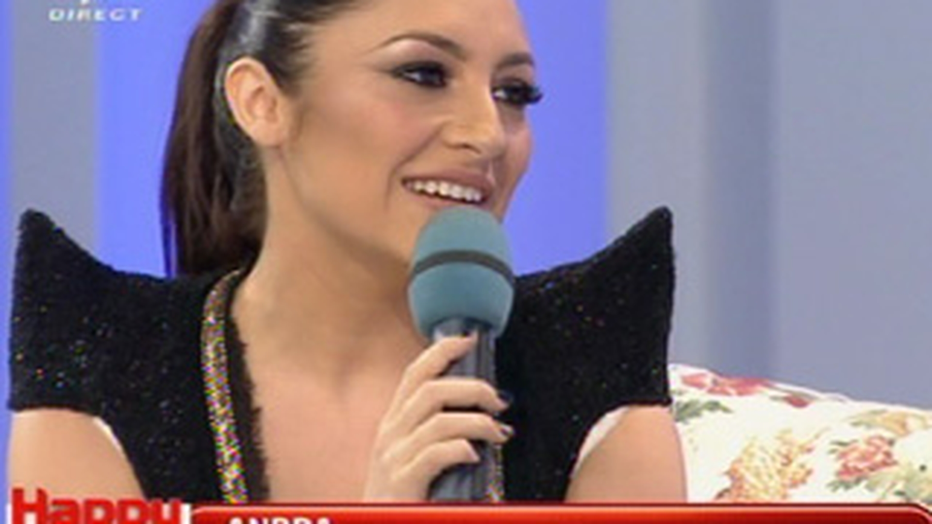 Andra, aparitie de senzatie la Happy Hour! Maruta l-a pus pe David sa se uite la TV ca sa vada noua piesa a mamei lui!