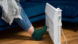 Cântăreața din România care face frigul în casă: „Mi-a venit întreținerea 500 de lei. Nu am avut căldură sau apă caldă”