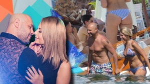Soția cunoscutului prezentator TV, Mihai Mitoșeru, s-a dezbrăcat la plajă, iar noi am fost pe fază!