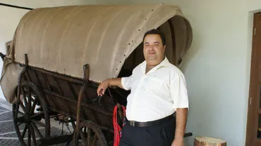 Si regii fac economie! Afla cu ce sunt facute pozele lui Dorin Cioaba de la intalnirile oficiale