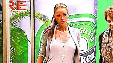 Despartirea de Adrian Cristea i-a luat mintile Biancai Dragusanu! Si-a muscat de san o prietena