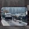 Grav accident în Capitală. Trei persoane rănite, după ce un șofer a lovit două mașini și un autobuz