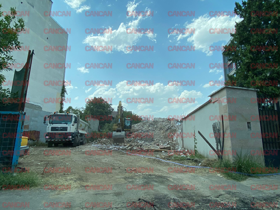 Fosta vilă a lui Vasile Turcu, în curs de demolare