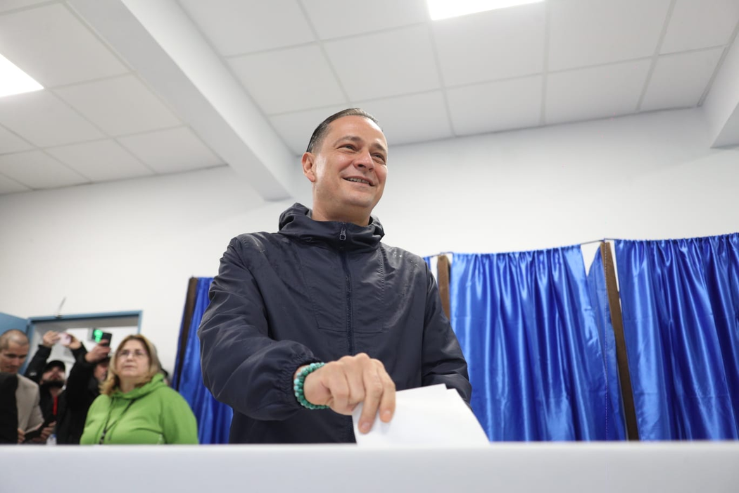 Daniel Băluță, candidatul PSD, a votat astăzi. Sursa foto: Mihai Pop