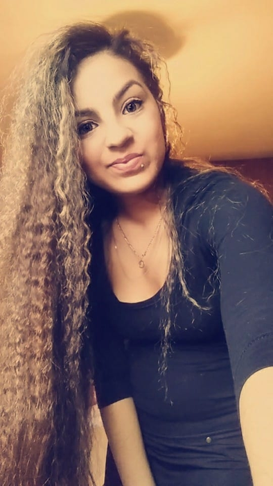Adriana, o tânără de 25 de ani din Hunedoara, a fost ucisă de soțul ei. Doi copilași au rămas acum orfani de mamă
