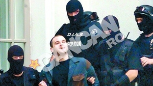 Konstantinos Passaris traieste in post si rugaciune. "Fiara din Balcani" a devenit mielusel