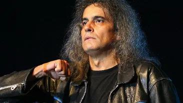 De la extaz la agonie! Cristi Minculescu a fost pus cu botul pe labe de fostii colegi de la trupa IRIS!