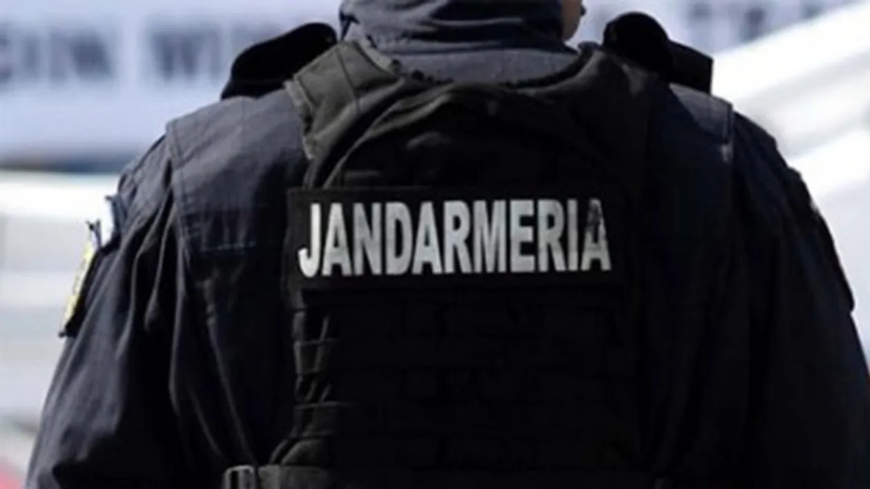 Ce au păţit un poliţist şi un jandarm după ce au oprit un camion care transporta fier vechi! S-a întâmplat în Sinteşti, Ilfov