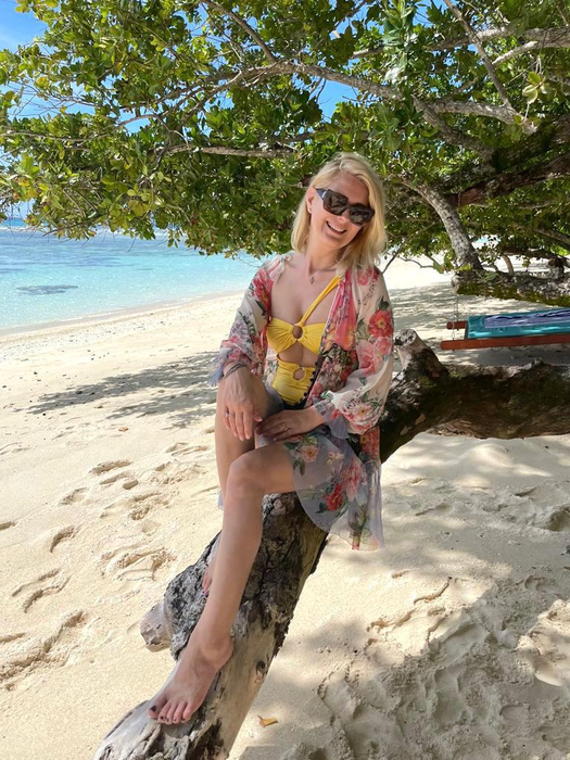 Alessandra Stoicescu, vacanţă de vis alături de familie pe o plajă din Seychelles. Imagini în premieră!