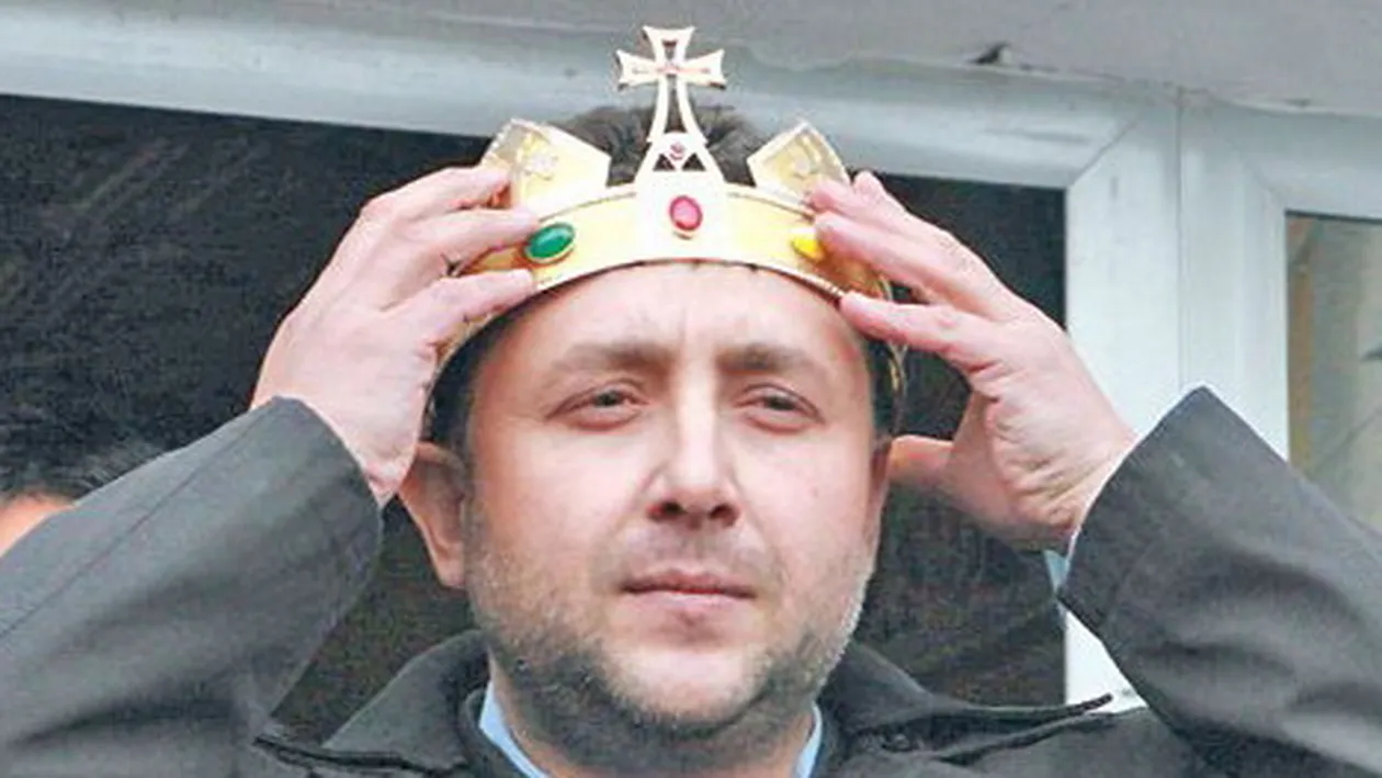 Negru pe alb. Dan Stanescu este numit intr-un document oficial “REGELE INTERNAŢIONAL AL RROMILOR ”. Afla despre ce este vorba