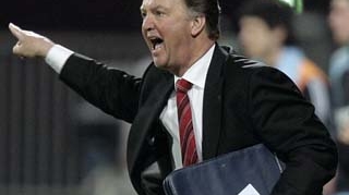 Olandezii s-au intarit inaintea preliminariilor! Louis Van Gaal este noul selectioner al "portocalei mecanice"!