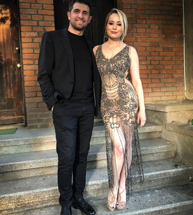 Cum arată Laura Cosoi la un an după ce a născut. Vedeta a pozat sexy ca pe vremuri