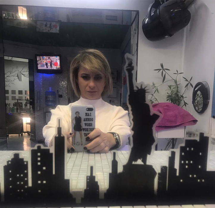 Anamaria Prodan şi-a schimbat look-ul!