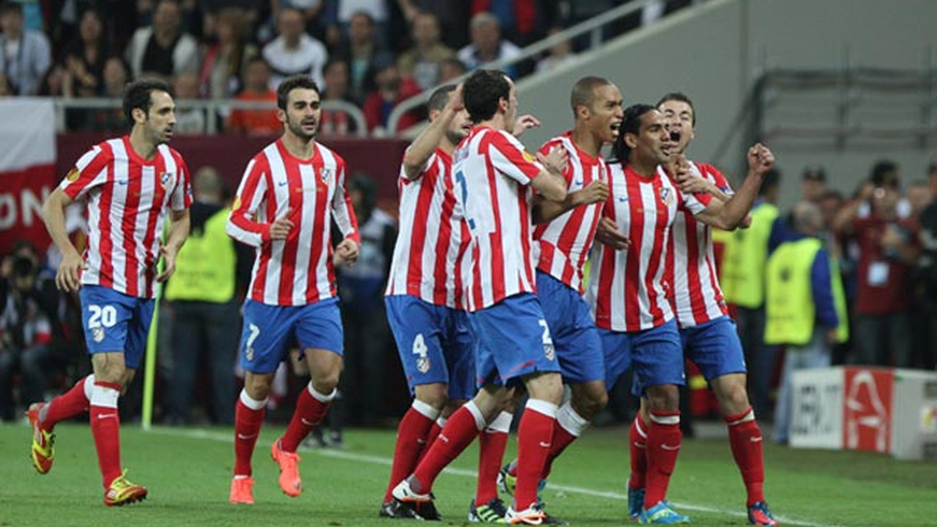 Atletico Madrid a cucerit Europa League la Bucuresti! Madrilenii au facut spectacol pe teren, iar in tribune romanii au facut istorie! Pentru o zi, fotbalul s-a mutat in Capitala