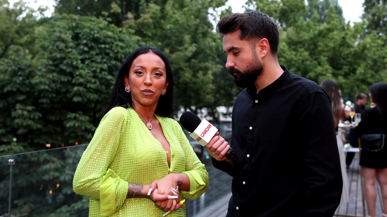 Ruby: "Plec în vacanță, în Grecia, săptămâna viitoare, cu fetele, o să fie foarte tare!" (Foto: captură video)