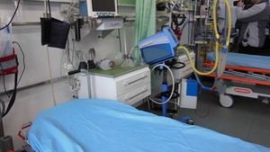 Incredibil! Iata ce s-a intamplat cu echipamentul medicilor care l-au consultat pe romanul suspect de Ebola