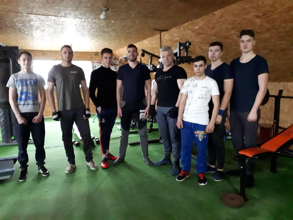 Primarul îi încurajează pe toți sătenii să facă sport