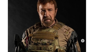 Cum arată Chuck Norris, la 84 de ani? Da, e chiar el VIDEO