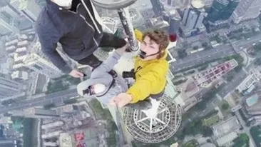 Un tânăr din Iaşi a murit după ce a vrut să-şi facă selfie pe macara