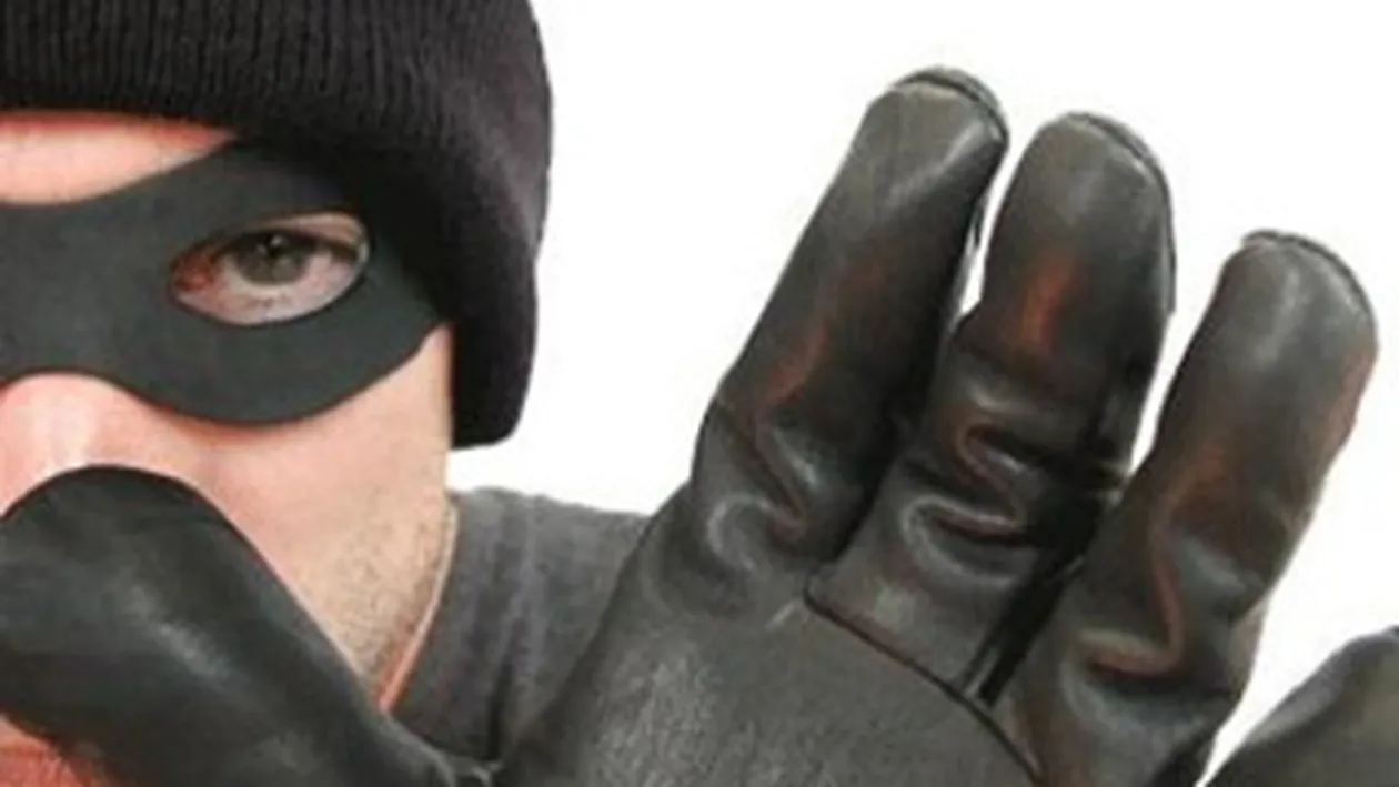 MARE ATENTIE! Hotii prefera sa dea spargeri joia si in weekend!