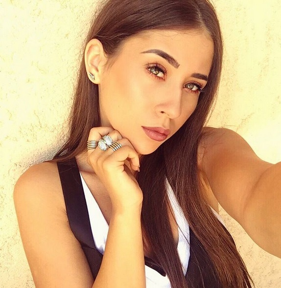 Nicole Cherry, ”sosia” lui Kim Kardashian