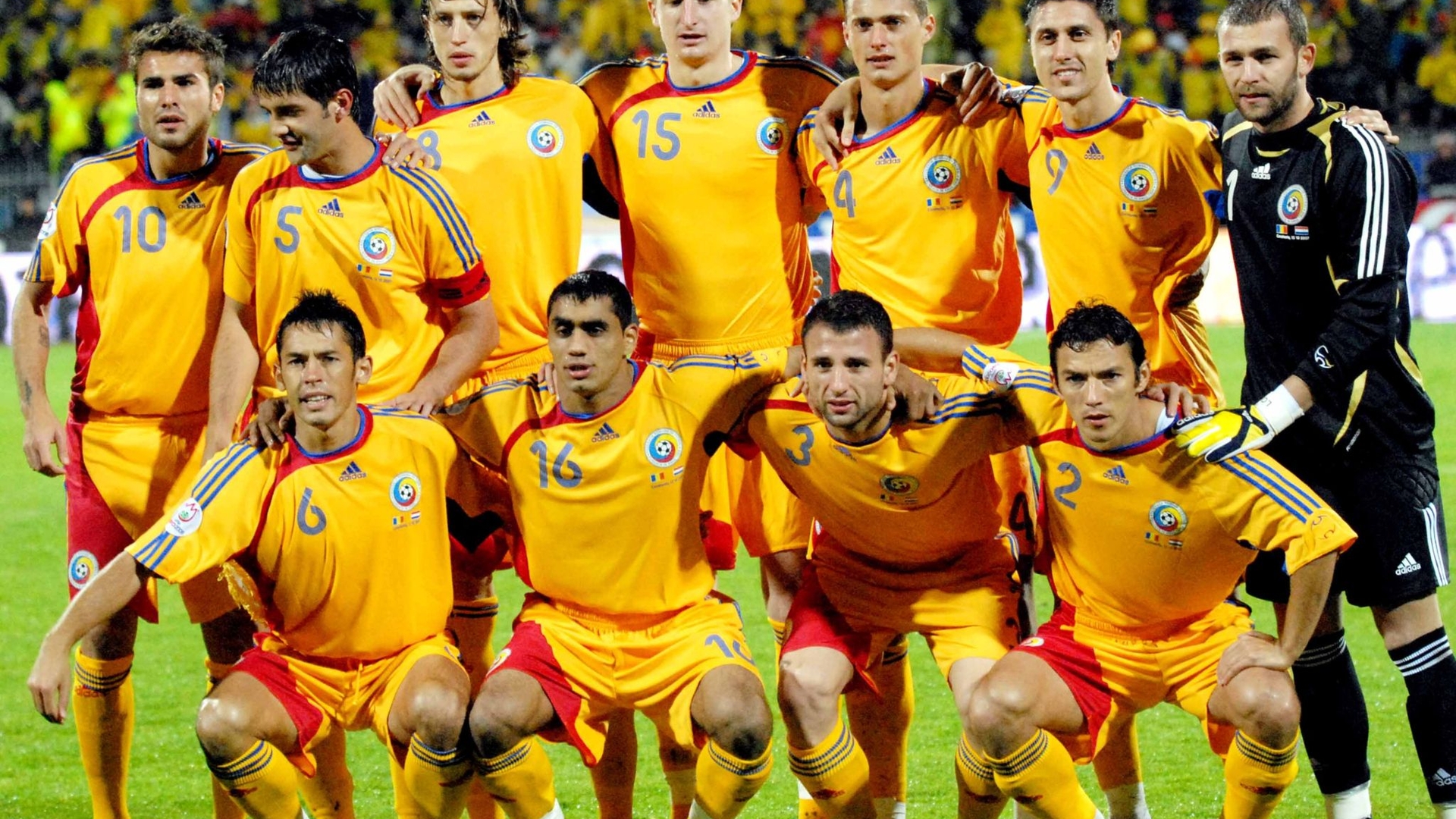 Un fotbalist de națională va fi tată pentru a 6-a oară! Soția lui a anunțat în direct la TV că este însărcinată