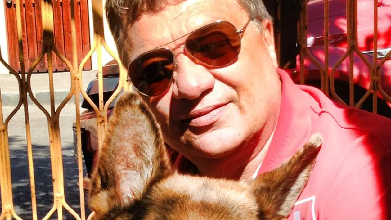 Un afacerist faimos in cercurile mondene e disperat! Femeia de care abia a divortat i-a “rapit”… cainele!