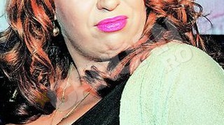 Oana Roman a dat in clocot dupa un show de stand-up comedy. Il taraste la tribunal pe artistul care a facut-o grasa