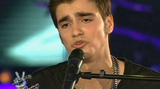 Un concurent de la "Vocea Romaniei" i-a facut o surpriza lui Smiley! A cantat perfect melodia "In lipsa mea"!