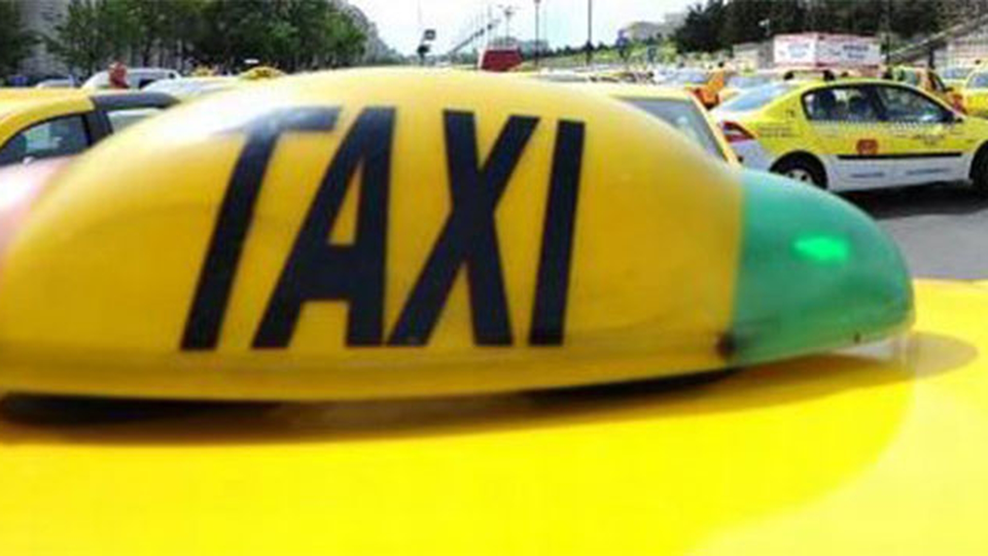 Caz incredibil în Alexandria! Doi tineri au înjunghiat un taximetrist care a nu a vrut să le pună manele