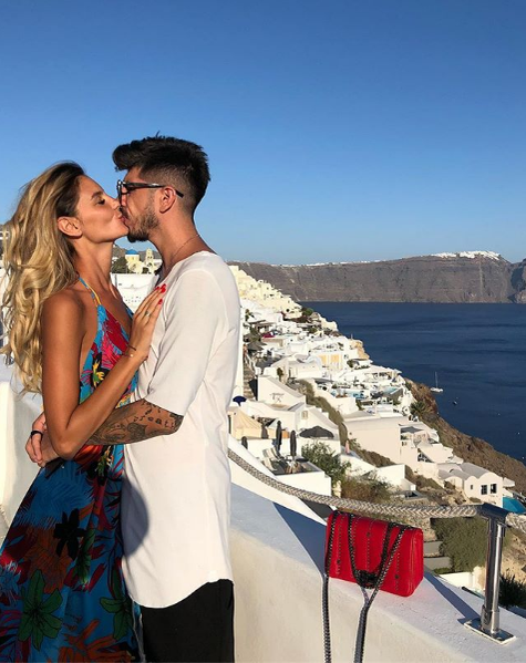 Bogdan și sexy-asistenta în vacanță, în vremurile când erau de nedespărțit