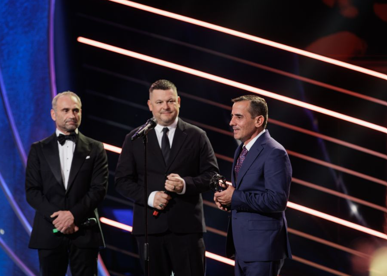 Mirel Dolofan a primit premiul pentru bunătate/ sursă foto: Pro TV